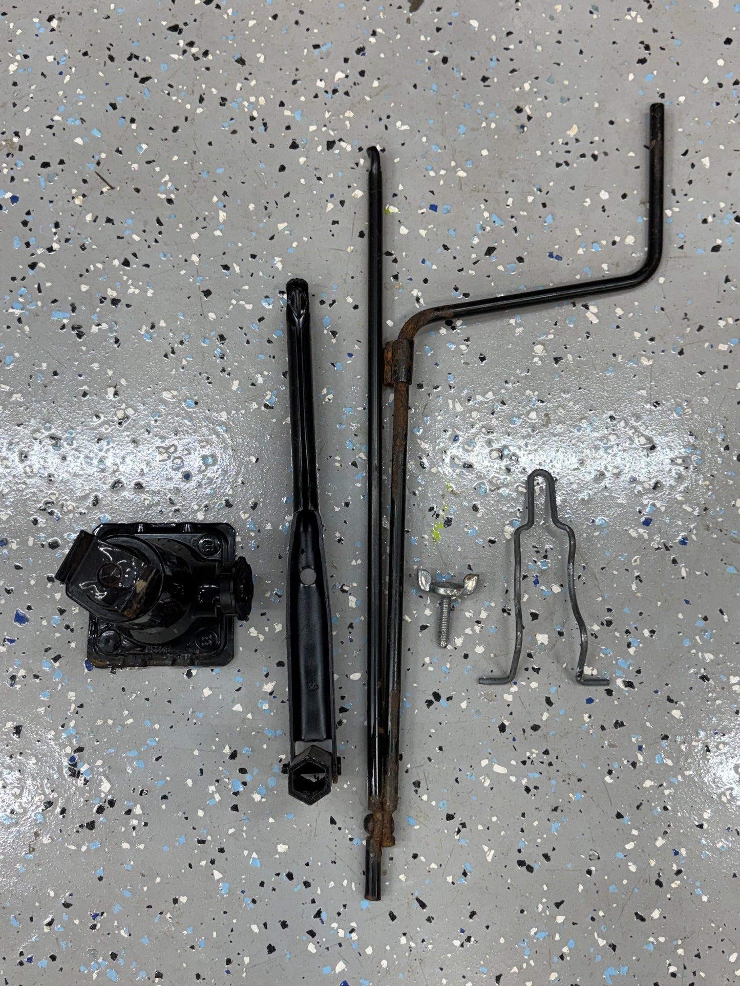 Spare Tire Jack - Handle - Hold Down - Lug Wrench - Full Kit - Jeep XJ