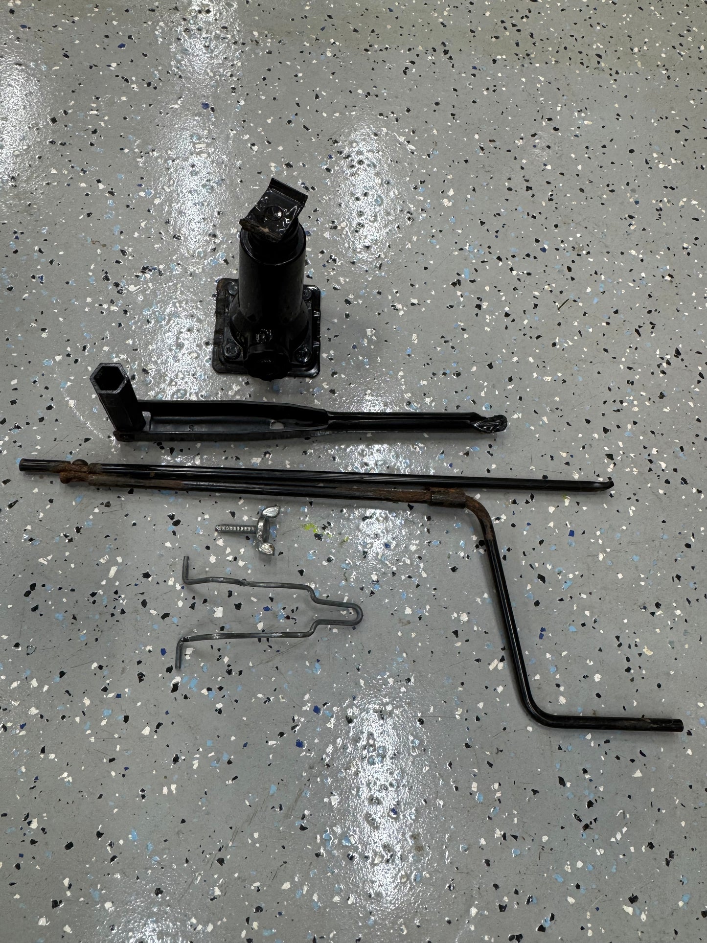 Spare Tire Jack - Handle - Hold Down - Lug Wrench - Full Kit - Jeep XJ