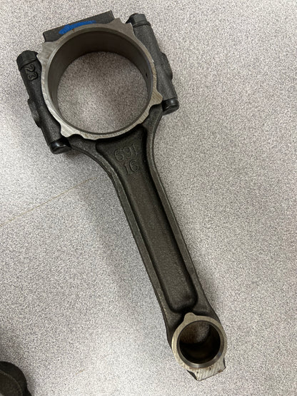 New 4.0 Pistons Pre-Assembled on Rods - Full Set with New Rings