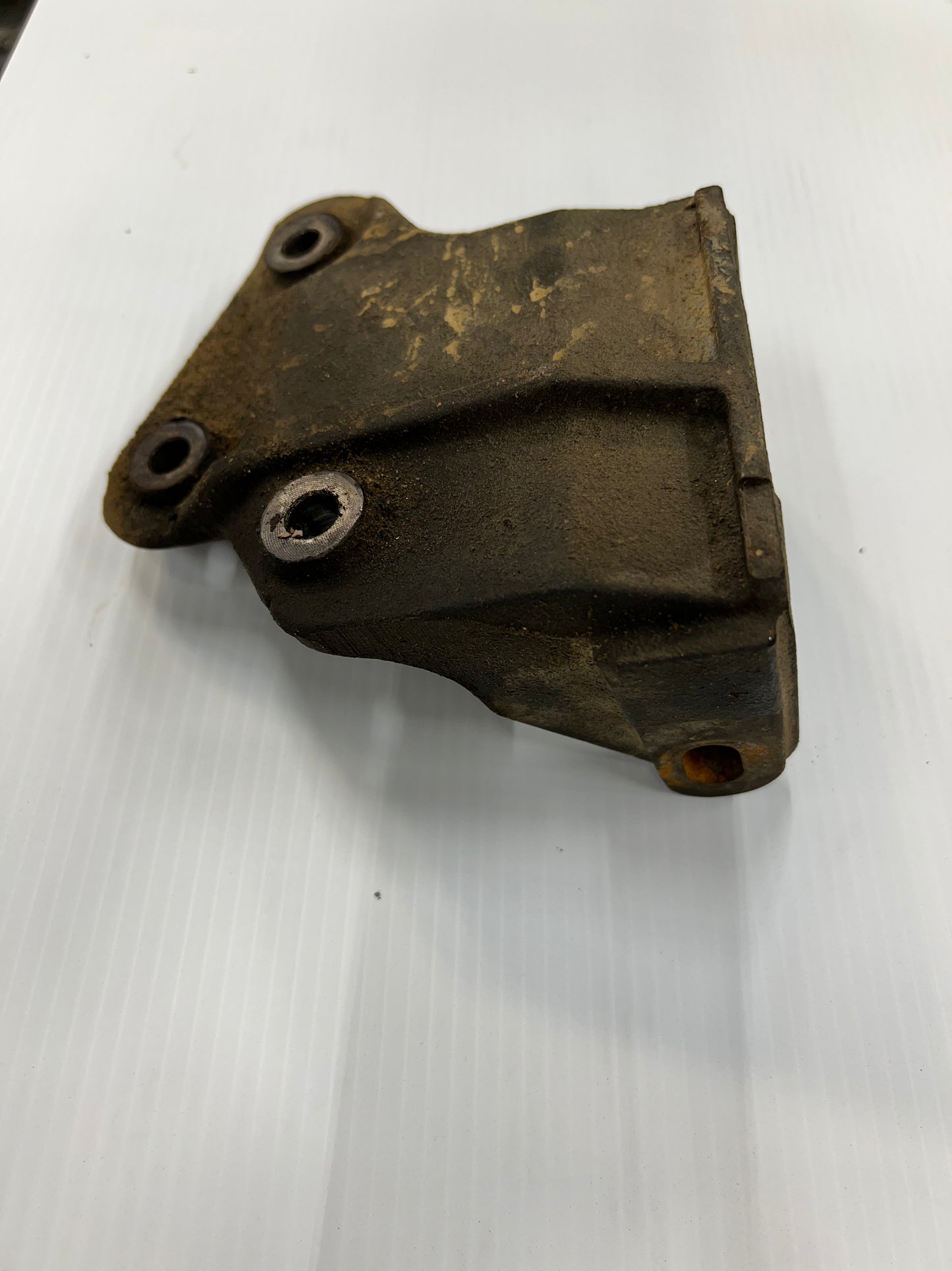 Engine Mounts & Engine to Body Mounts. & BOLTS 87-01 XJ 4.0