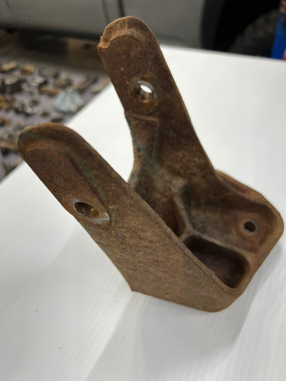 Engine Mounts & Engine to Body Mounts. & BOLTS 87-01 XJ 4.0