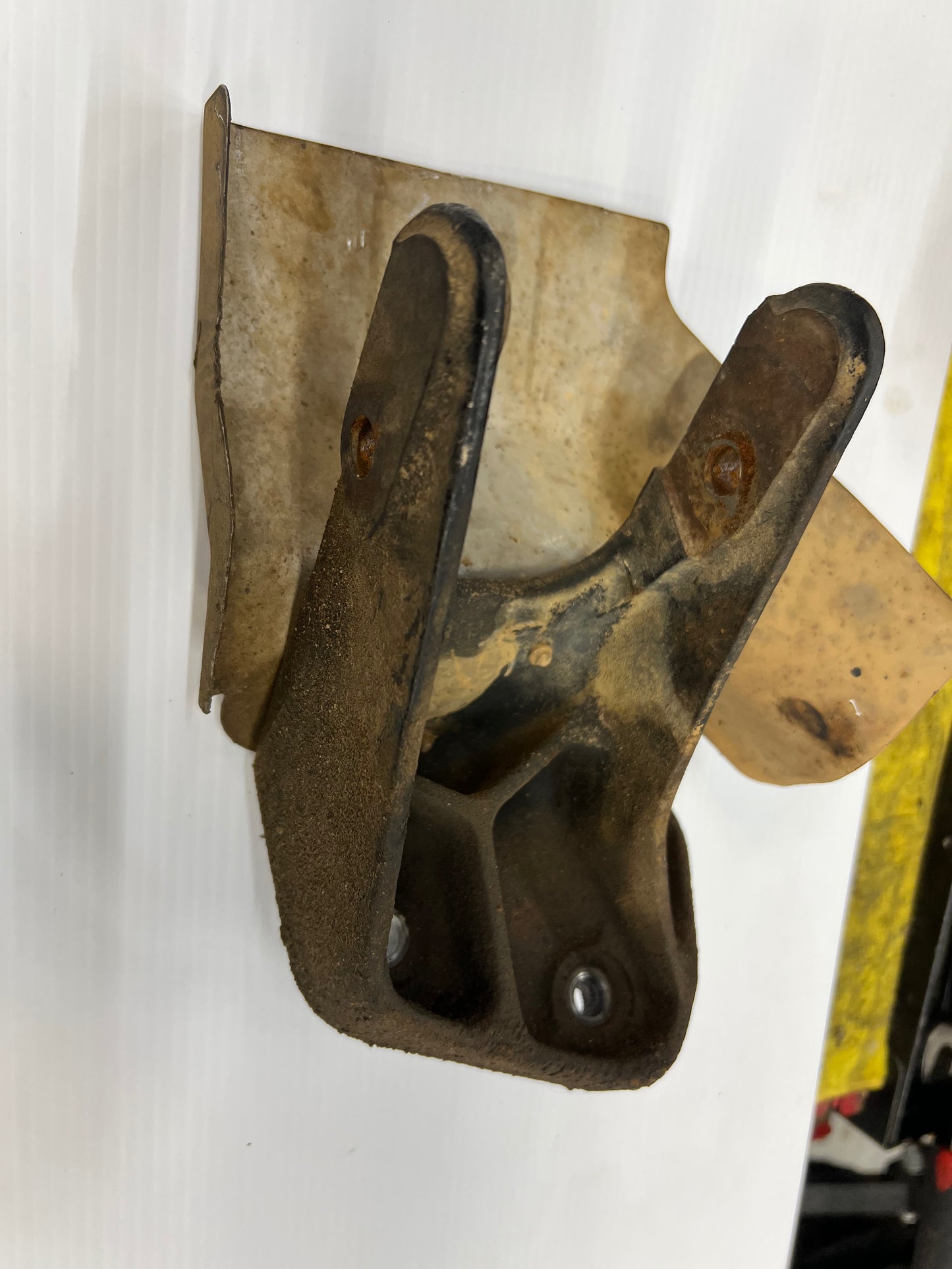 Engine Mounts & Engine to Body Mounts. & BOLTS 87-01 XJ 4.0