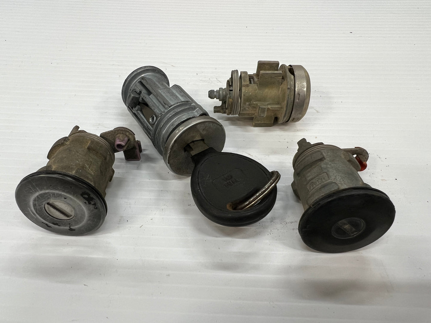 MATCHING Keys & Tumblers & Glove Box Locks For A Jeep   *ALL MODELS & YEARS*