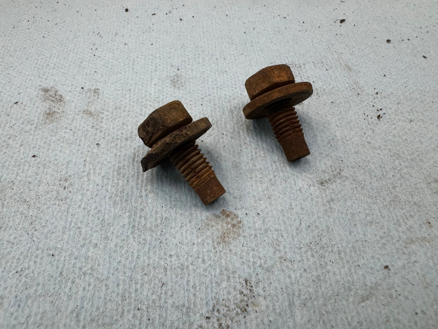 Parking Brake Cable Adjuster + Mount & Bolts - 1997-2001 Jeep XJ