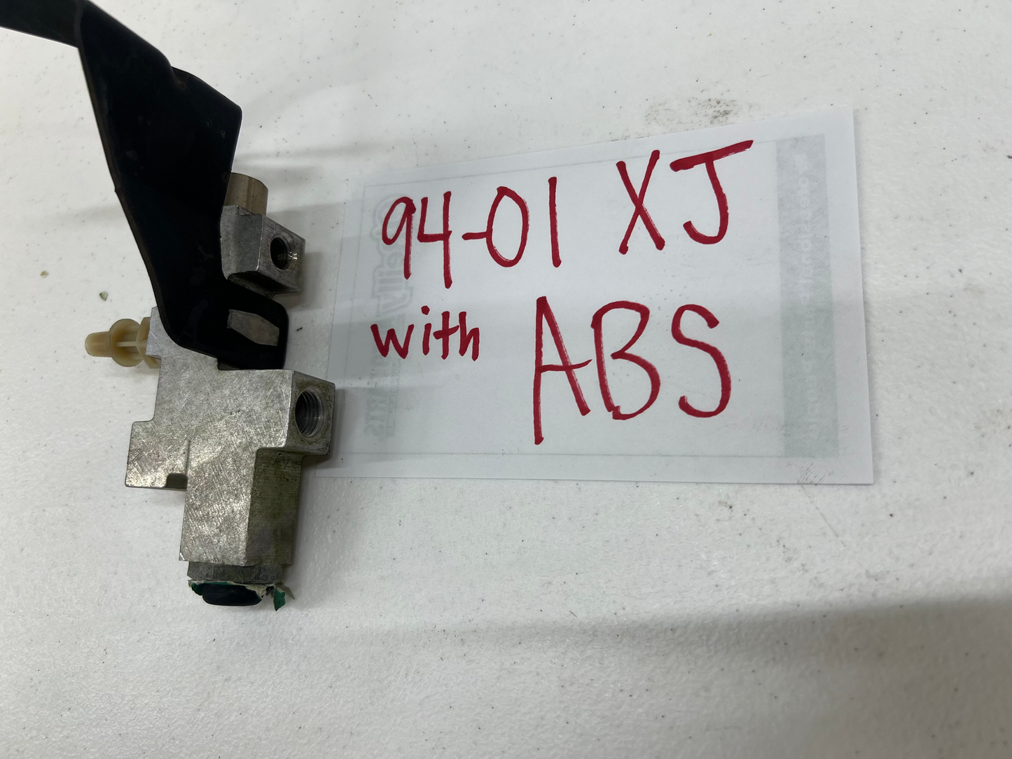 ZJ/XJ Front & Rear Disc & Drum Brake Proportional Valves. **ALL STYLES**