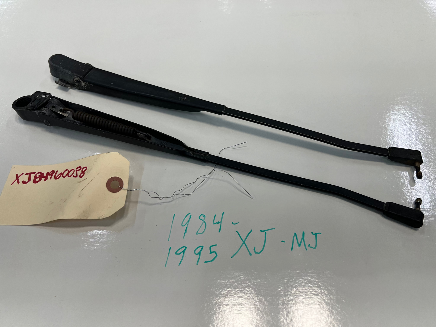 Wiper Arms   Jeep Cherokee XJ  OEM  Rust Free  *Front & Rear*