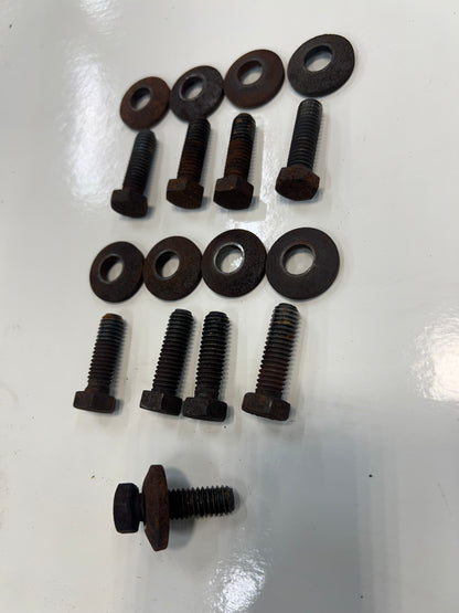 Intake & Exhaust Manifold Bolts & Studs  4.0 & 2.5 Engines