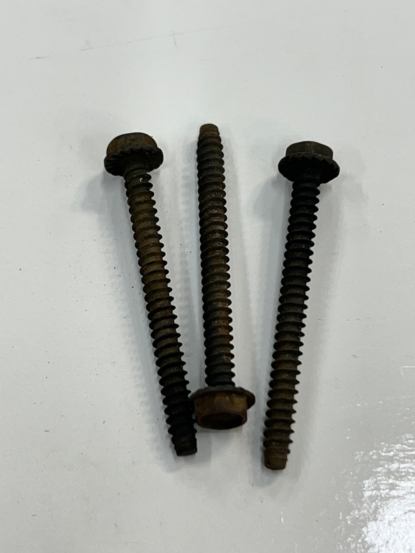 PCM / ECU Mounting Bracket & Screws  XJ - ZJ - WJ   All Models