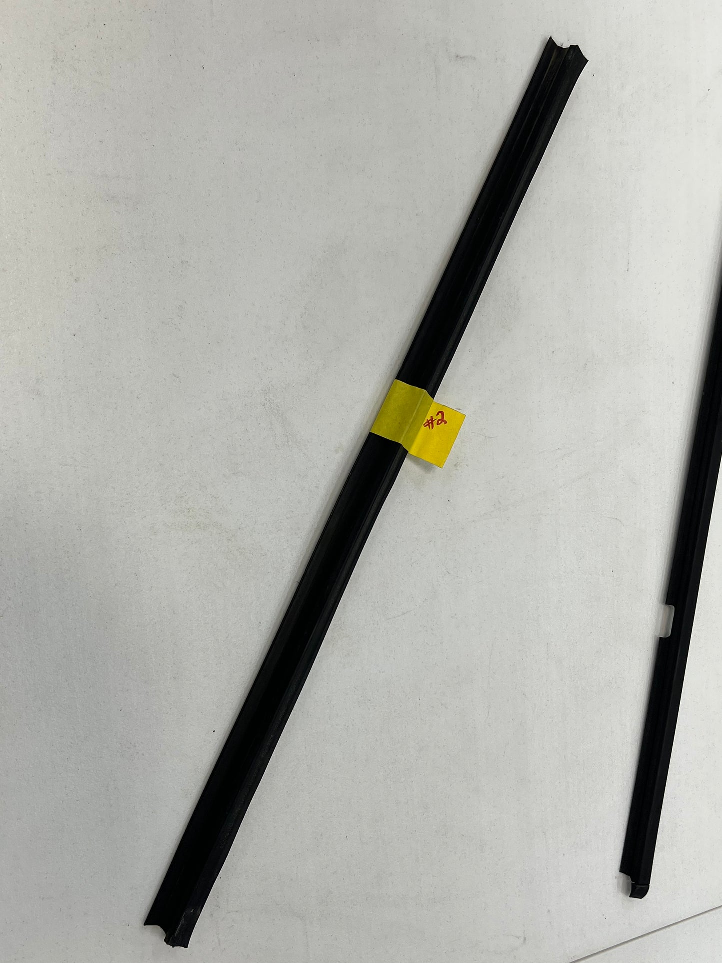 Lower Window Seal / Sweeps - Trim - 1993-1998 - Grand Cherokee ZJ