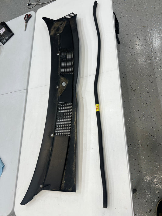 Wiper Cowl Grille Cover - Jeep Grand Cherokee ZJs & WJs