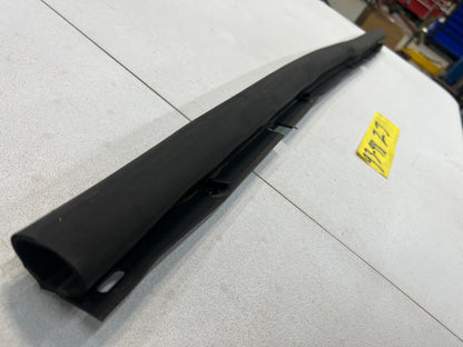 Front Hood Weather Strip Seal - Jeep Grand Cherokee - 93-98 ZJ & 99-04 WJ