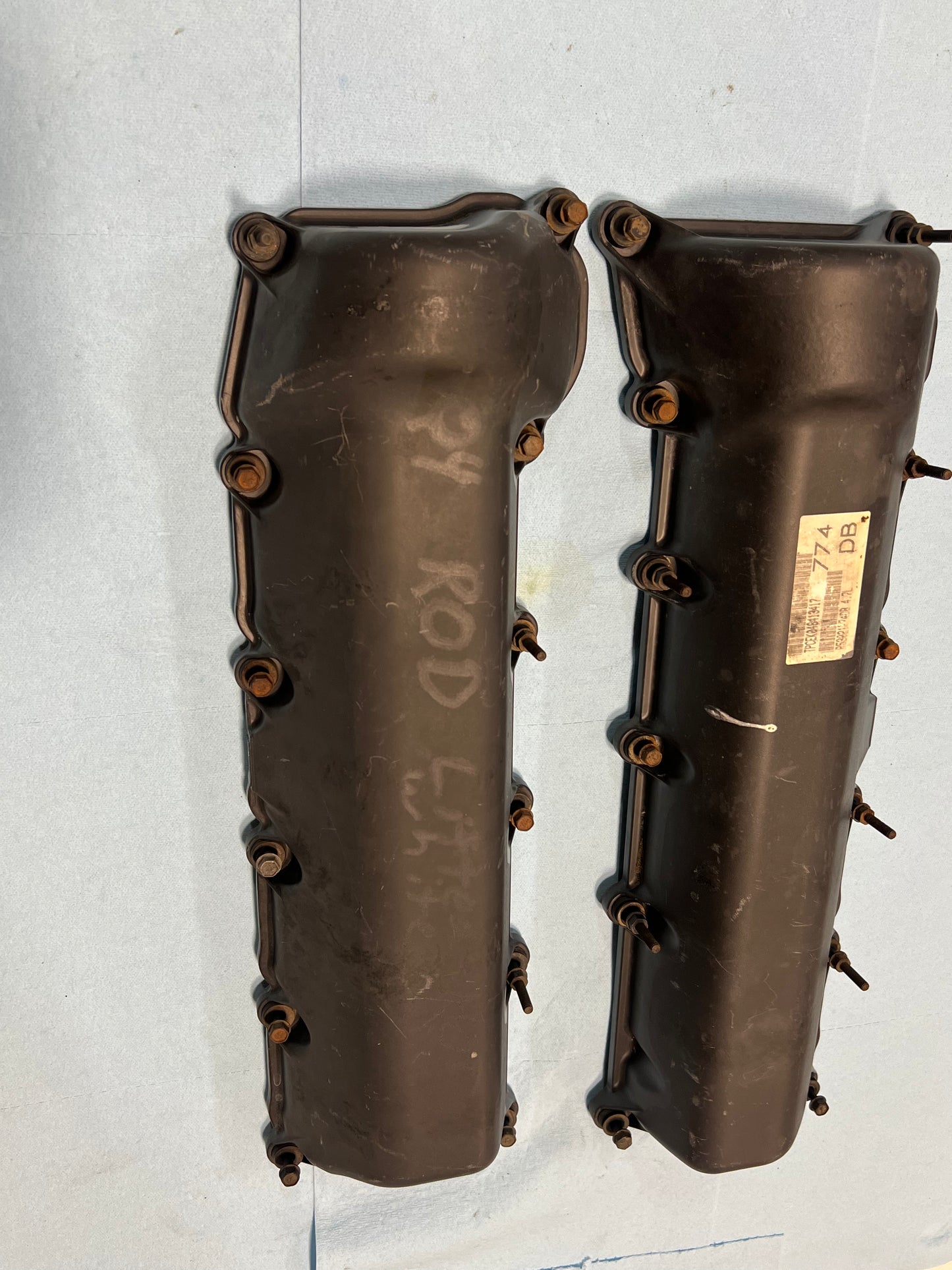 Valve Covers - 4.7 V8 - Jeep - Dodge - Chrysler  - Aluminum & Plastic