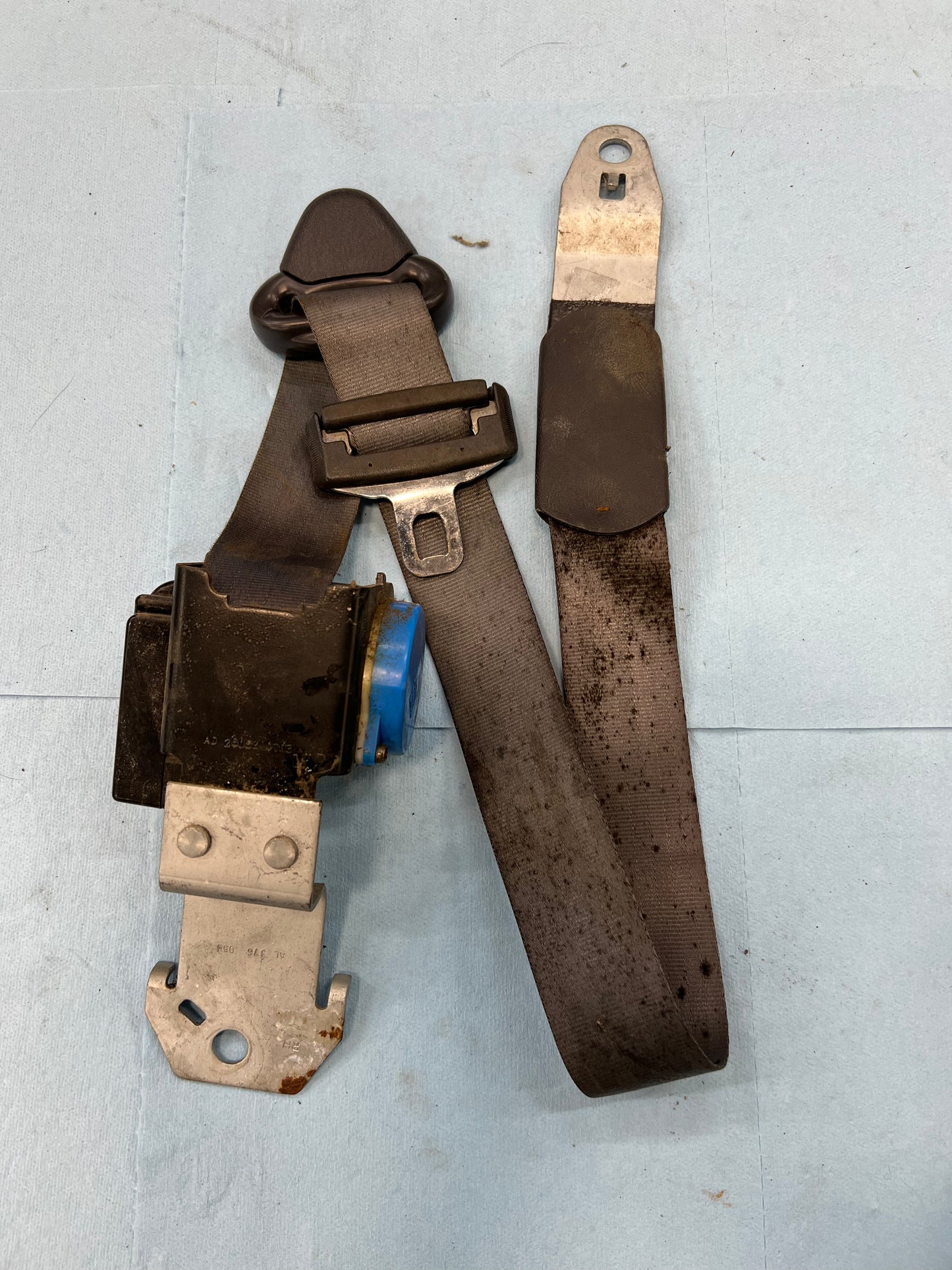 Seat Belt Retractor - Jeep Cherokee XJ 1997-2001 - ALL Colors