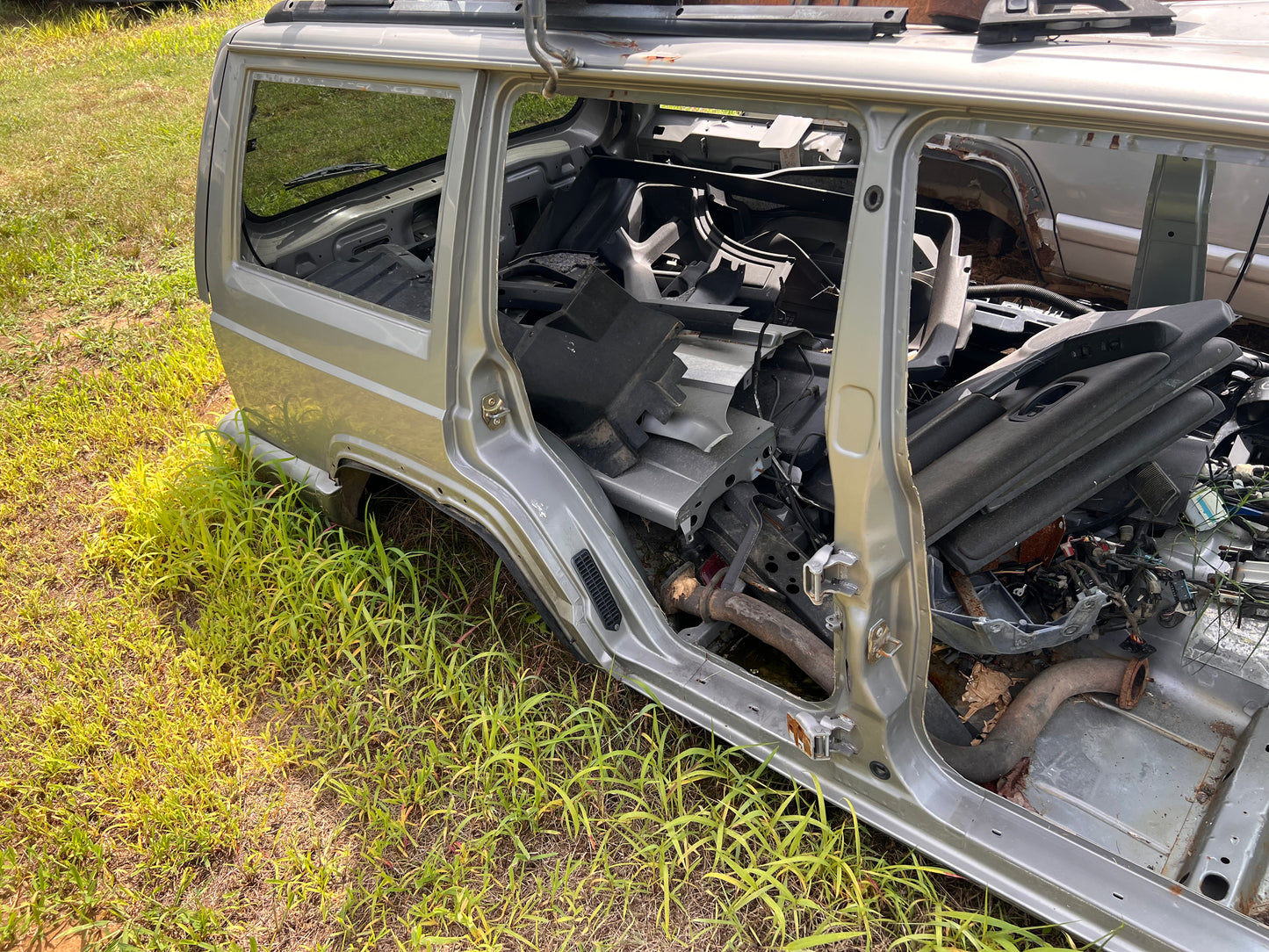 Door Hinges - 1984-2001 - Jeep Cherokee XJ 2 & 4 Door Models - NEEDS PICTURES