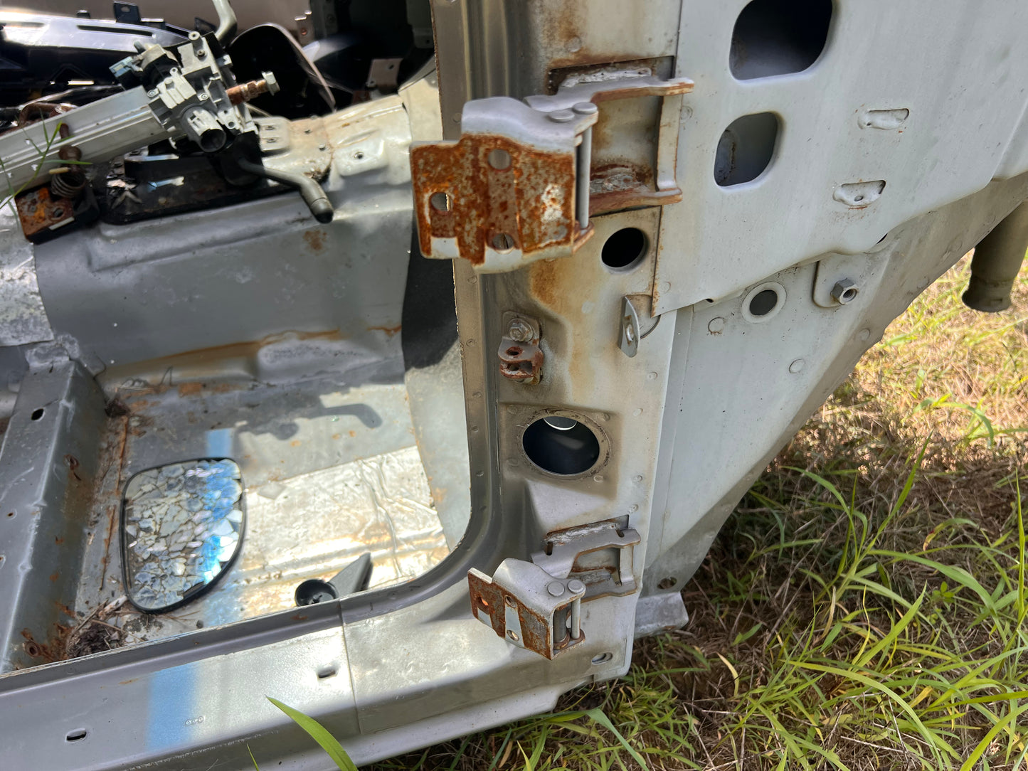 Door Hinges - 1984-2001 - Jeep Cherokee XJ 2 & 4 Door Models - NEEDS PICTURES