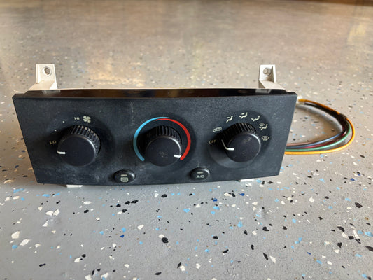 Climate Control Heater A/C Switch. 99-04 Jeep Grand Cherokee WJ