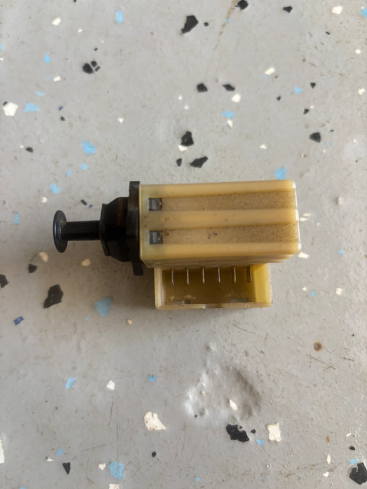 OEM Brake Light Switch for 99-04 Jeep Grand Cherokee WJ