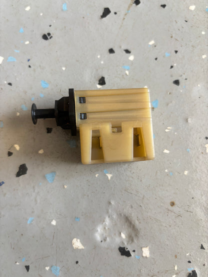 OEM Brake Light Switch for 99-04 Jeep Grand Cherokee WJ