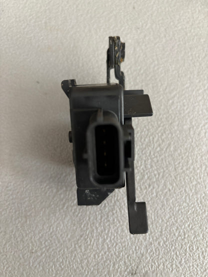 99-04 Jeep Grand Cherokee Lift Gate/ Back Hatch Locking Mechanism
