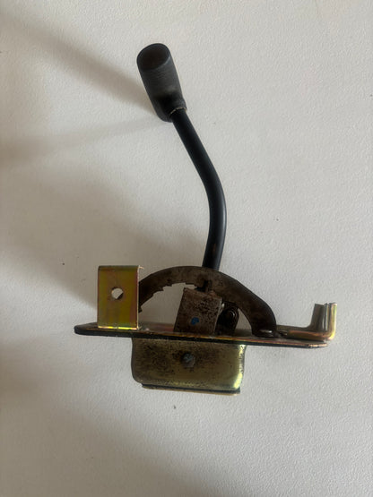 97-01 Jeep Cherokee XJ Automatic Transmission Shifter. AW4 *Rust Free*