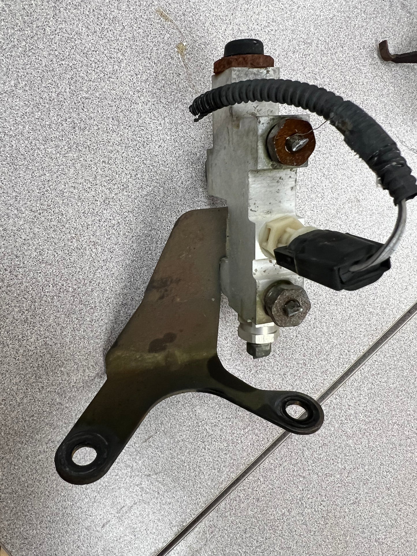 ZJ/XJ Rear Disc&Drum Brake Proportional Valves. **ALL STYLES**