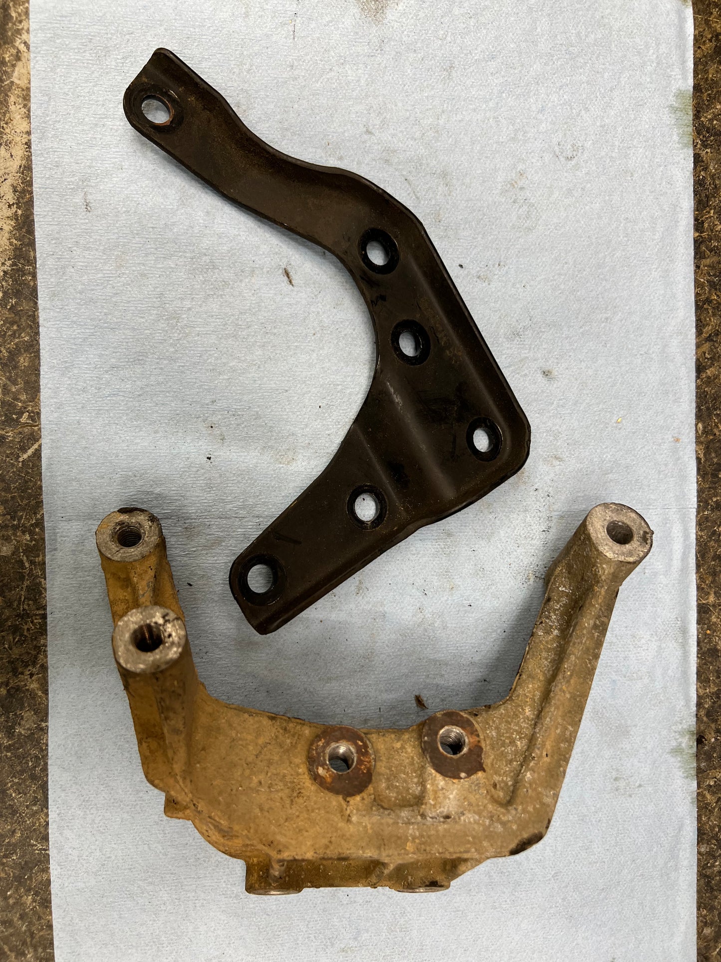 Alternator Bracket For Jeep Cherokee XJ 1987-2001