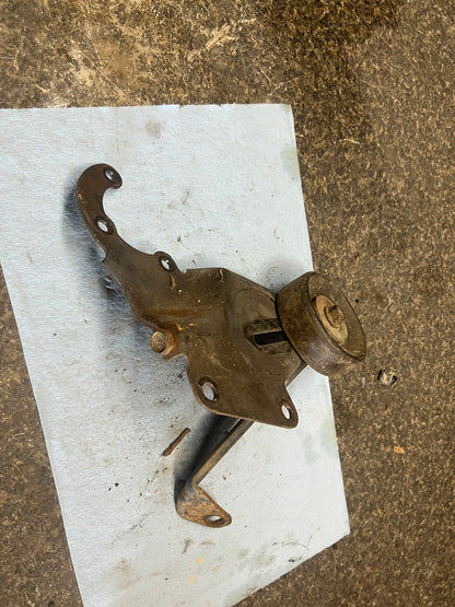 Late Model Cherokee/Grand Cherokee/ Wrangler Belt Tensioner Bracket/Bolt