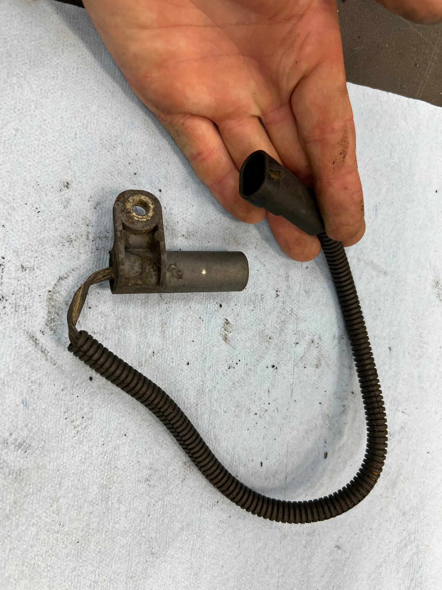 FACTORY Grand Cherokee 4.0 Crank Shaft Sensor. TESTED