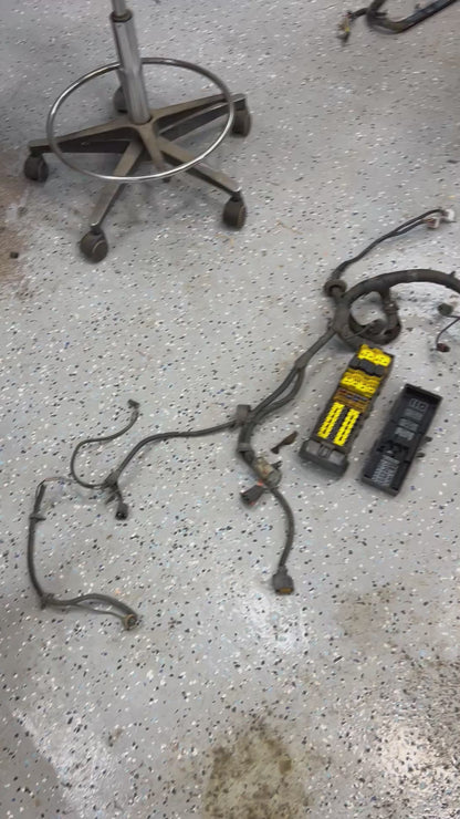 Under Hood TO In Cab Wiring Harness - Jeep Cherokee XJ - 2000-2001 - NON ABS